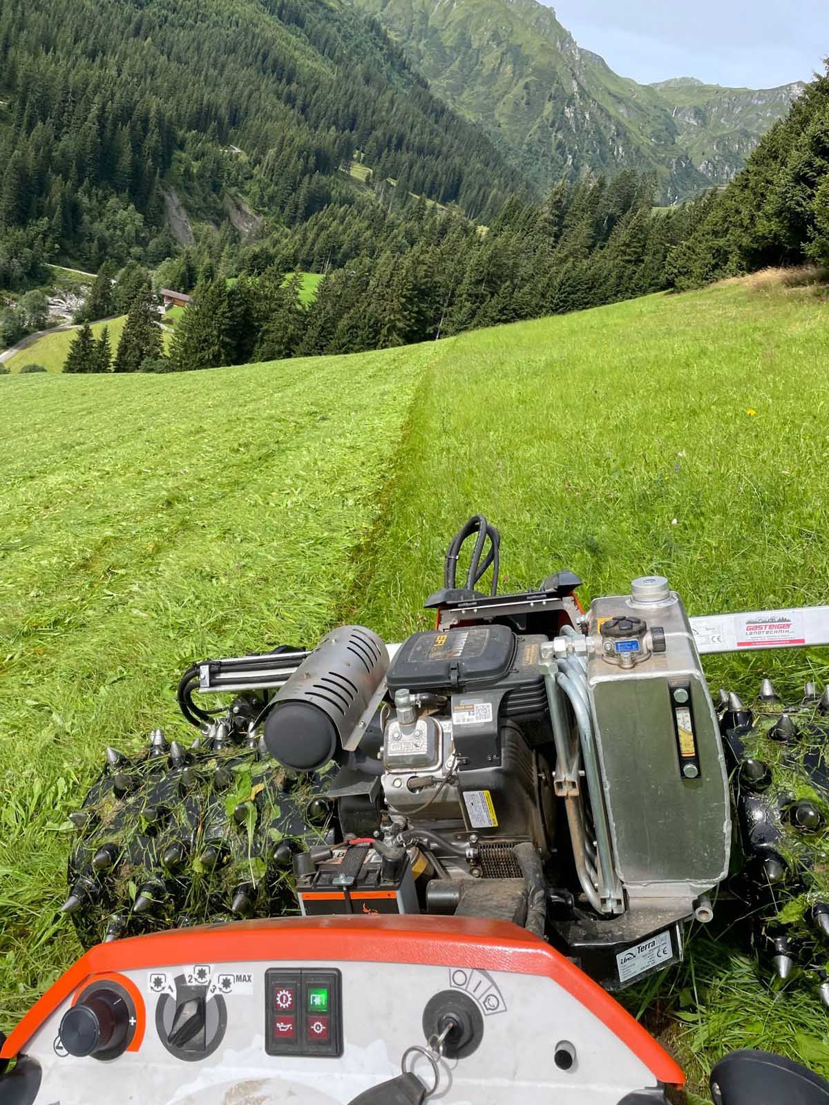Eberharter Agrar Maeharbeiten 006